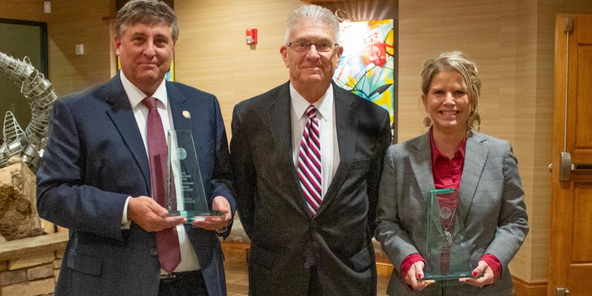 Distinguished Judge Awards Presented to Judges Harmon and Parsley