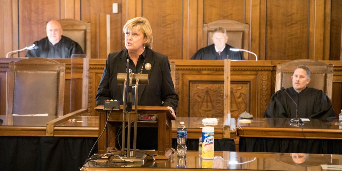 Nebraska State Probation Officers Sworn-in by Chief Justice