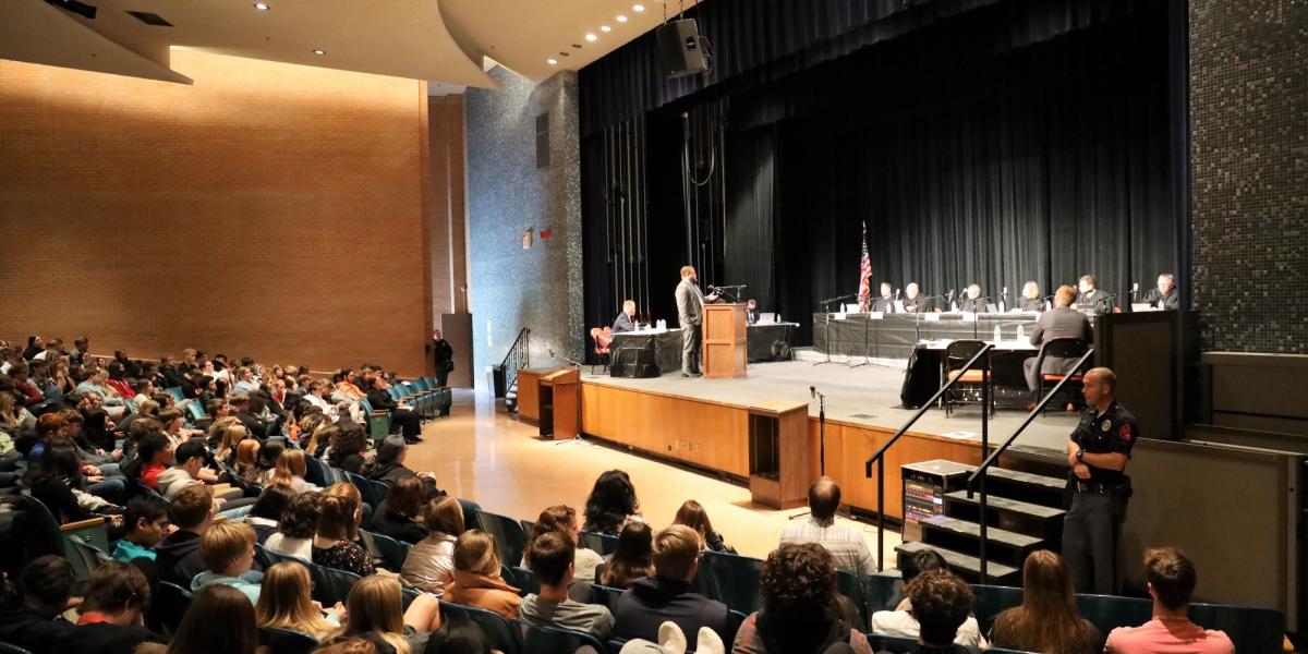 Justices Give Hastings Area High School Students an Inside View of the Nebraska Supreme Court