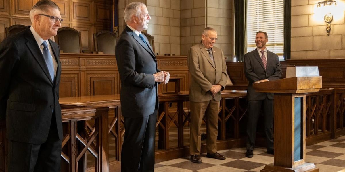 Chief Justice Presented With Veterans Court Mentor Coin