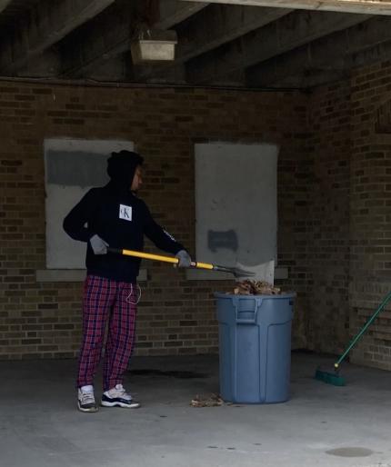 Douglas County Adult Probation Keeping Fontenelle Park Beautiful
