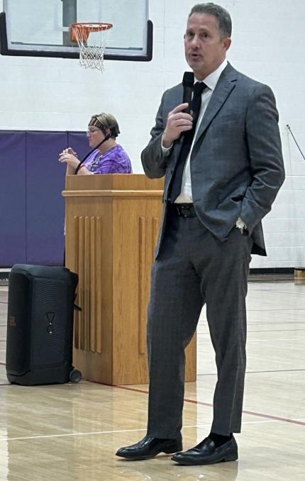 Chief Justice Funke Addresses Nebraska City Middle School