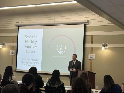 Chief Justice Jeffrey Funke speaking to the group.