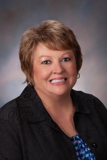 Distinguished Alumni Award Given to Interstate Compact Coordinator Susan Barnard